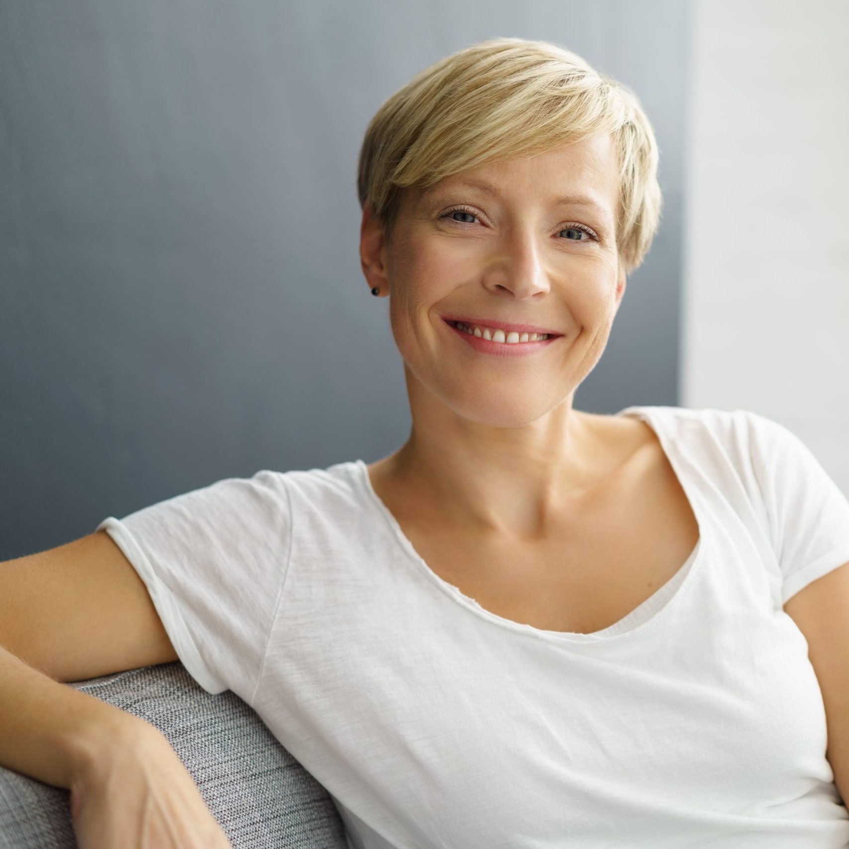 Haarteile, Toupets und Perücken für Männer und Frauen - Jürgen Imhof Zweithaarexperten aus Tauberbischofsheim